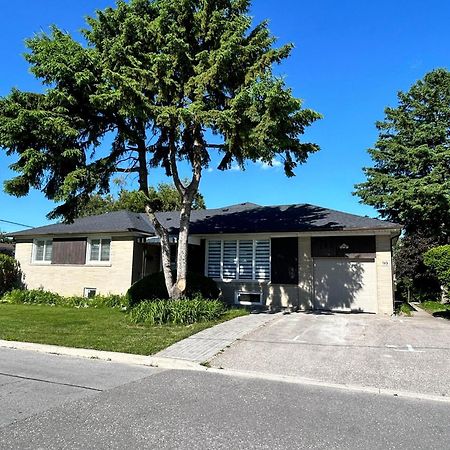 Brand New Lower Home With Exclusive Bathroom Toronto Exterior foto